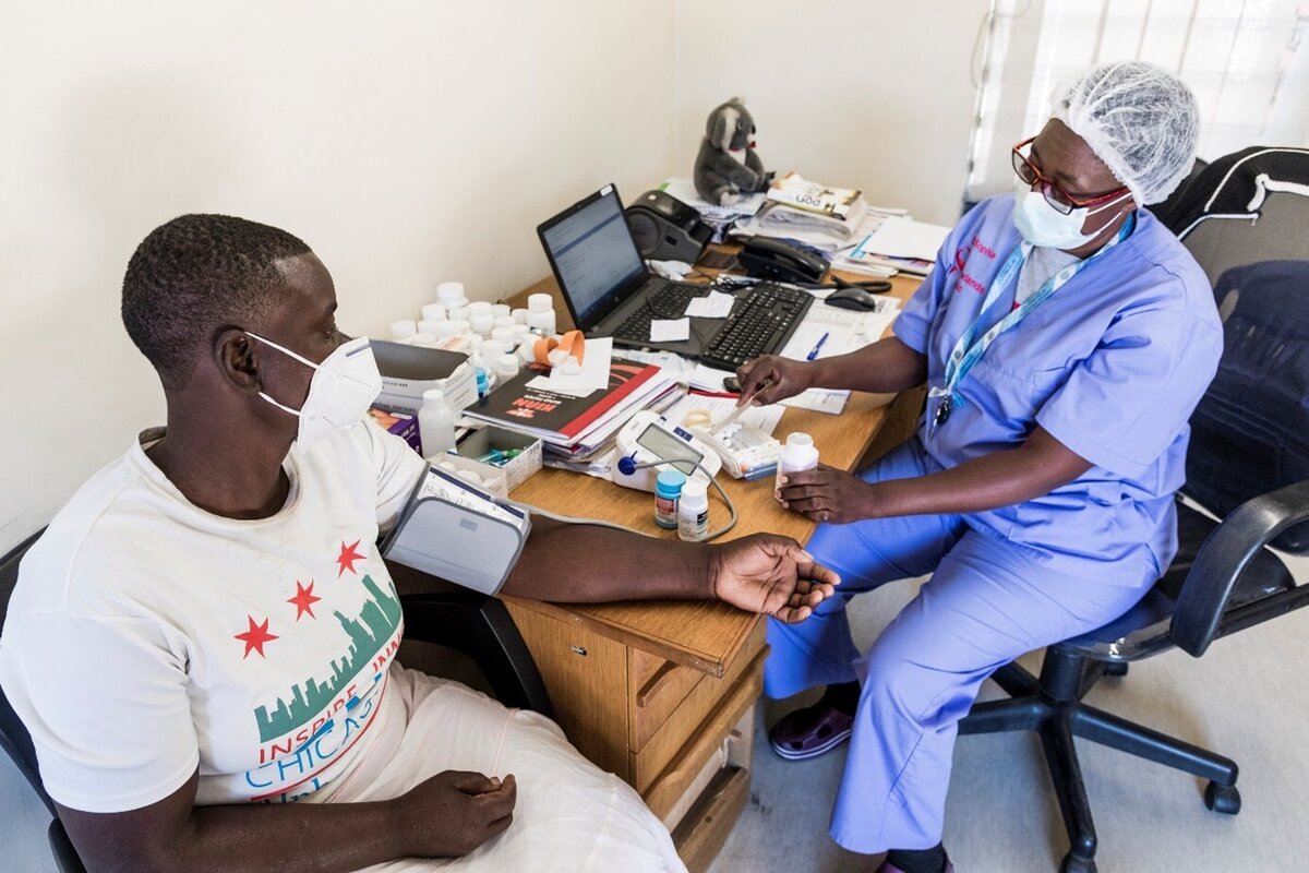 A patient having his blood pressure measured at the Newlands clinic. Photo: &copy; Andrew Philip.