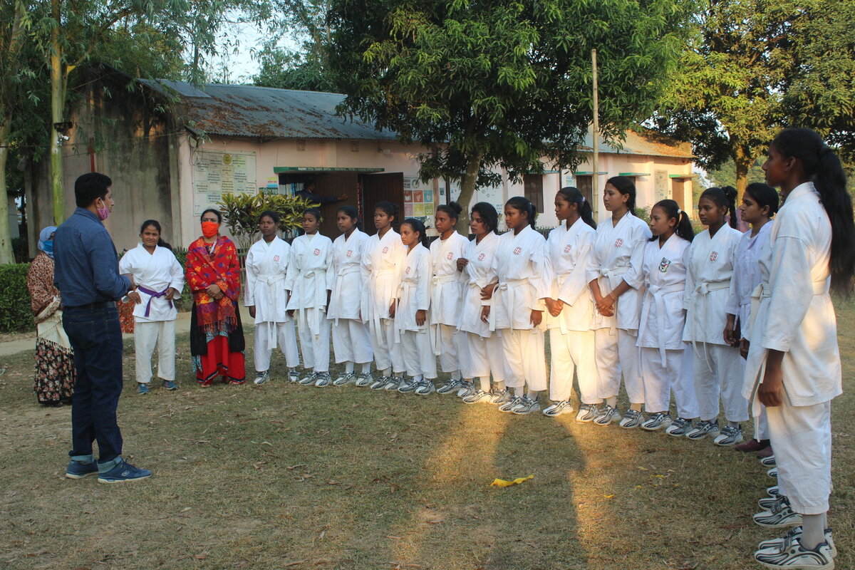 During Karate training, girls in our ECM project learn practical defence strategies and develop self-confidence. Photo: &copy; WHI<br>