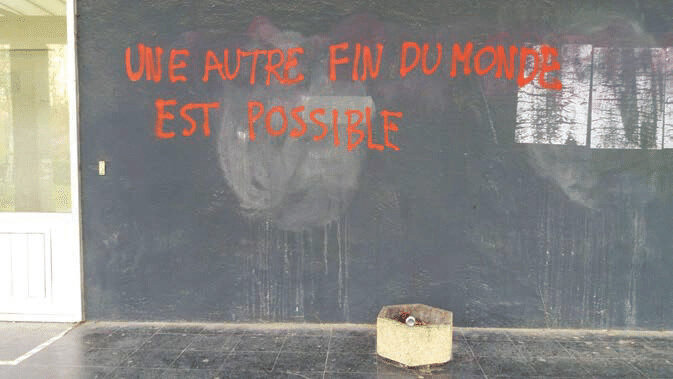 Another end of the world is possible&rsquo;, Universit&eacute; Paris Ouest Nanterre, 2017. Photo courtesy of Audrey Bochaton