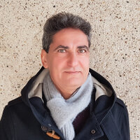 Melik Özden