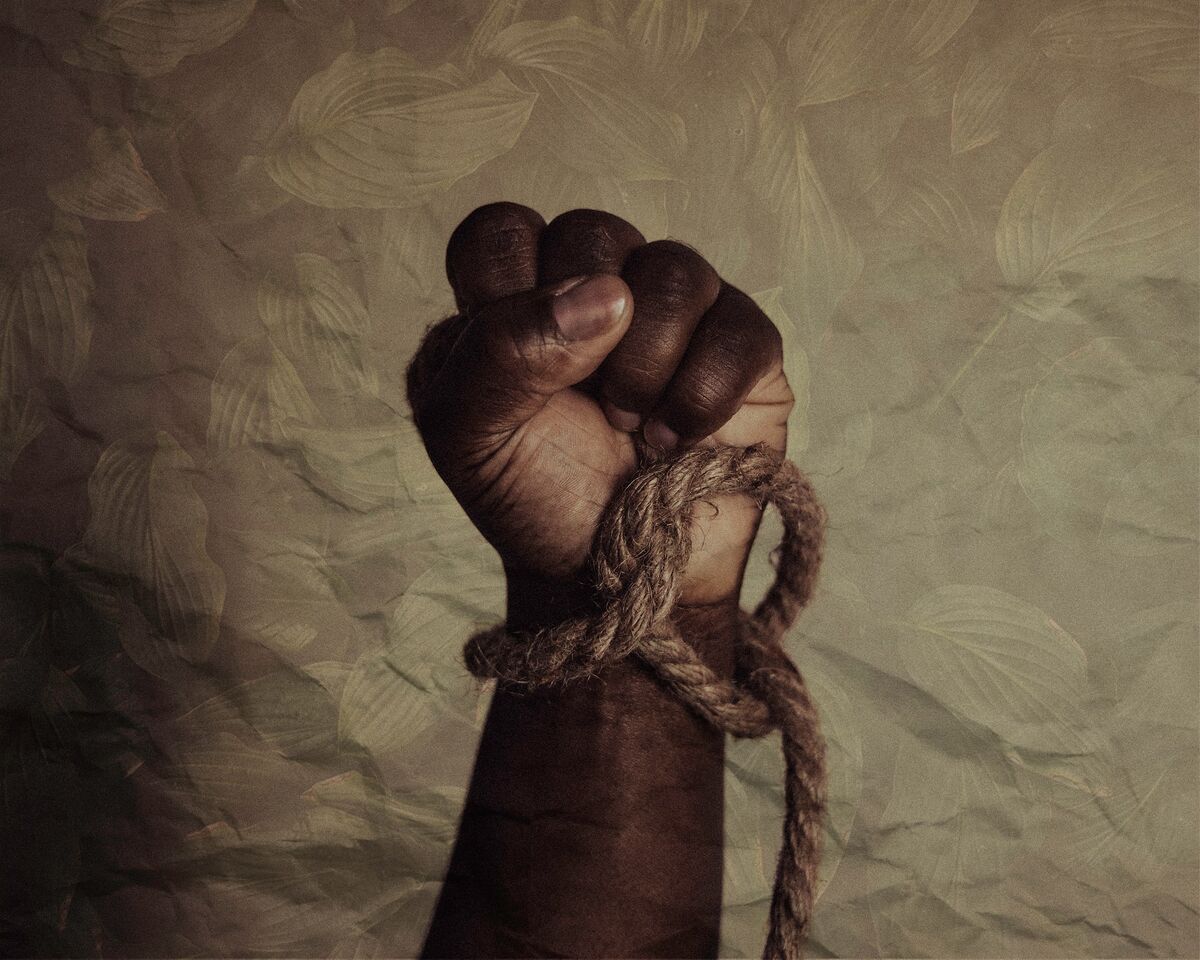 Tobacco and slavery : a neverending history