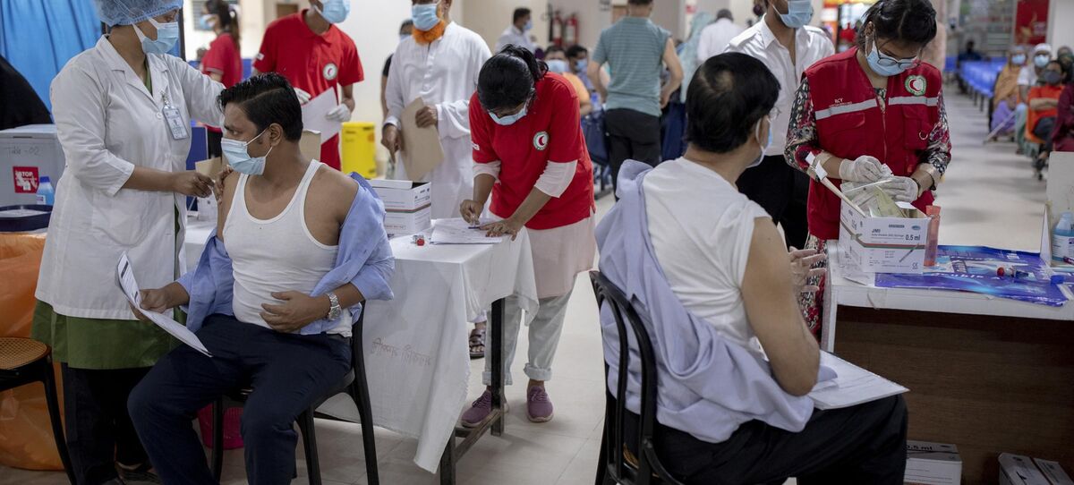 Leveraging the auxiliary role: opportunities for health system strengthening