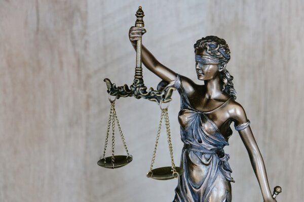 What is a justice-oriented approach to global health?