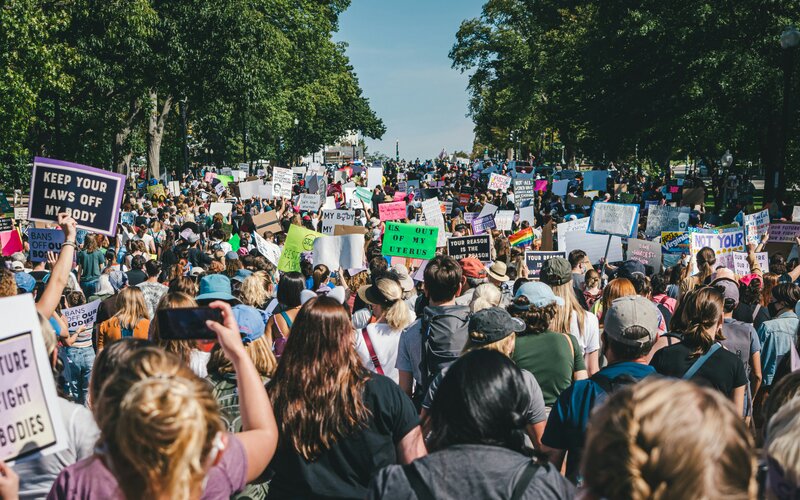 Human Rights under Pressure: Securing the Right to Health
