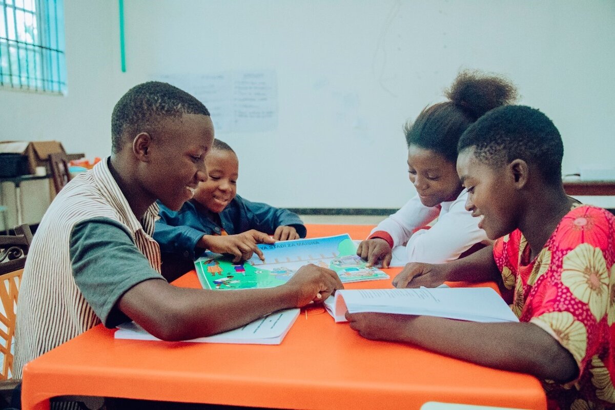 Out of school peer educators practising the five stages of the ASRHR education through pedagogical approach in Ulanga, 2024. Photo: @ BJ / SolidarMed
