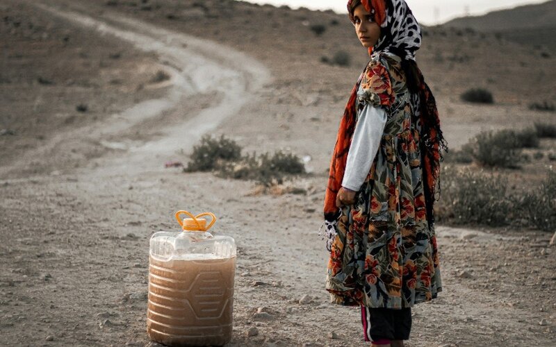 Entre sécheresse et dignité : comment le changement climatique menace la santé et les droits sexuels et reproductifs.