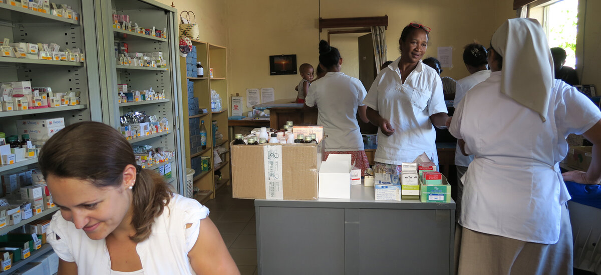 Leaving no  one behind : Comment répondre aux besoins de santé communautaire ?