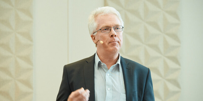 Calling for a new international economic order