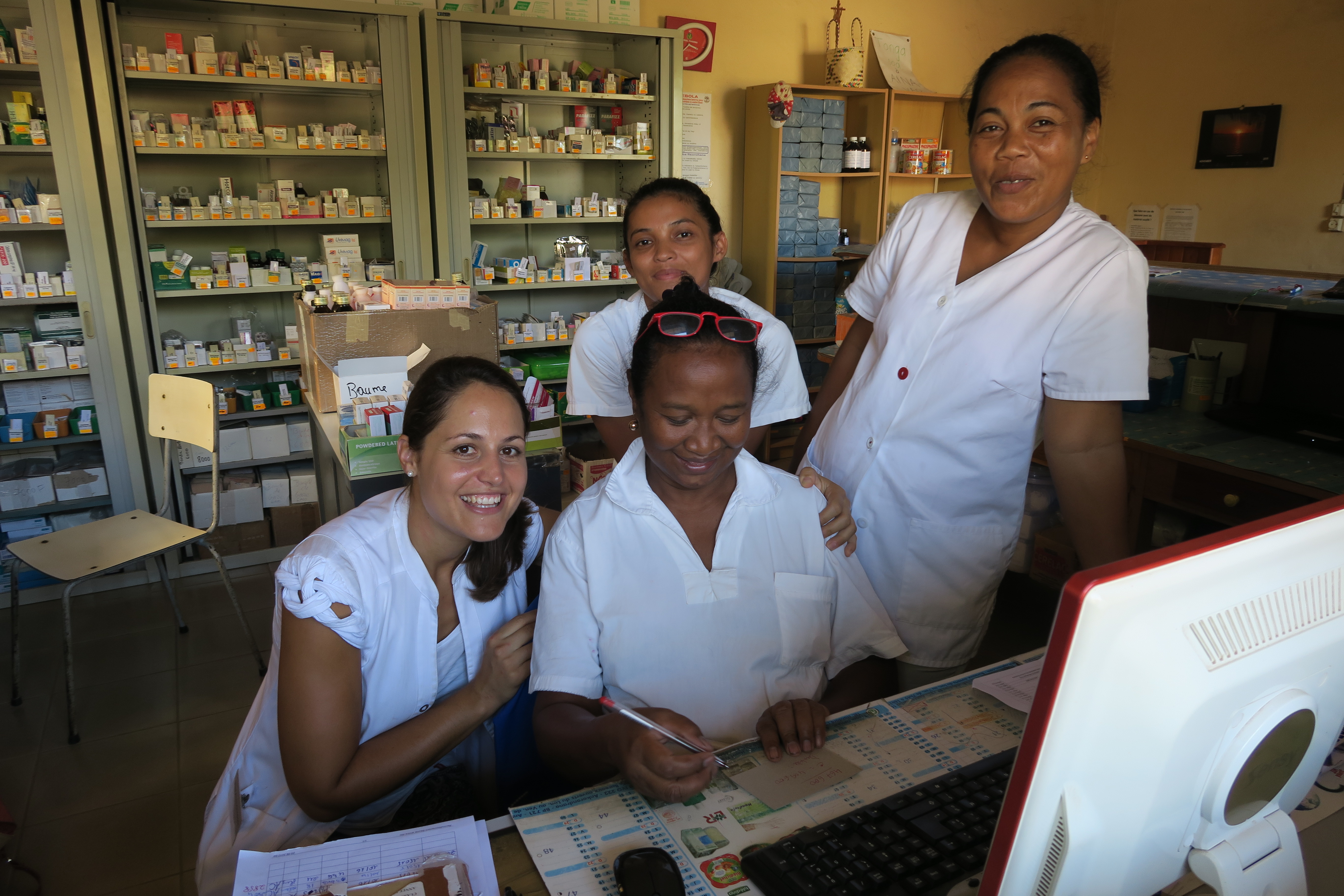 Leaving no  one behind : Comment répondre aux besoins de santé communautaire ?