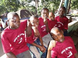 Einen „Platz an der Sonne“ und neue Zukunftsperspektiven für die Strassenkinder von Dar es Salaam