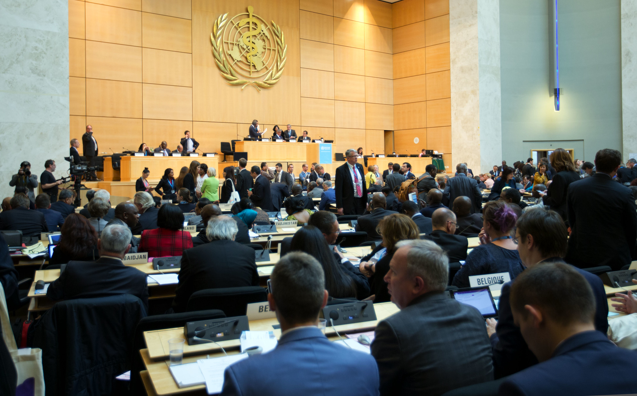 WeltgesundheitsversammIung fordert Impfstoff als globales öffentliches Gut