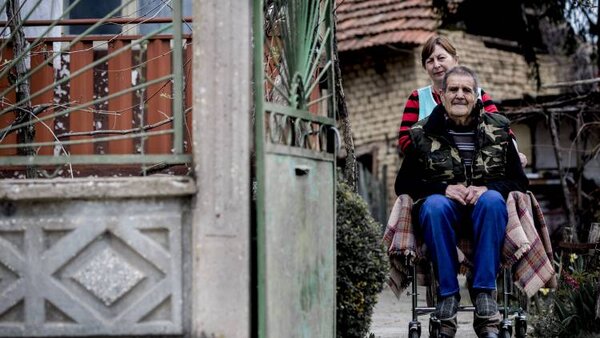 Vieillir dans la dignité