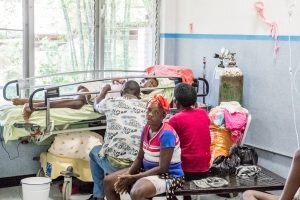 Haïti : les prestataires étrangers en soins demeurent nécessaires