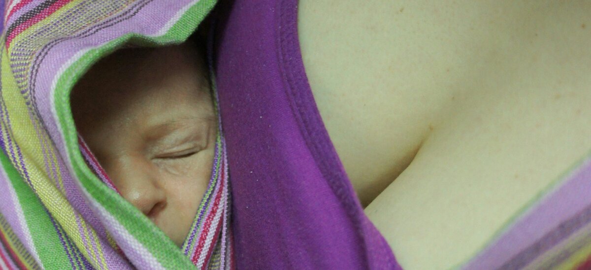 Cloth wraps treated with ‘dirt cheap’ insecticide cut malaria cases in babies