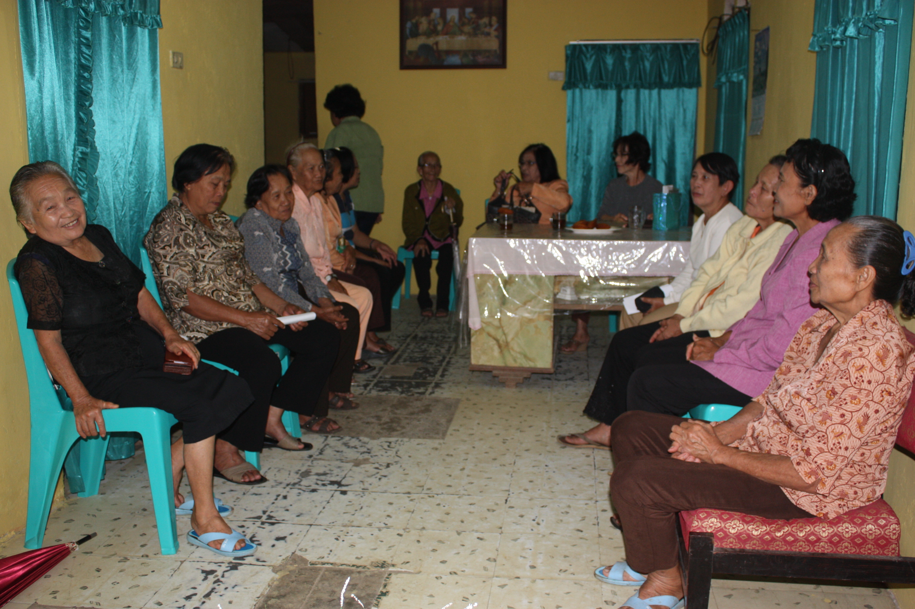 Biweekly meeting of a local Elderly Group (North Sulawesi,Indonesia) Photo: @ Peter van Eeuwijk
