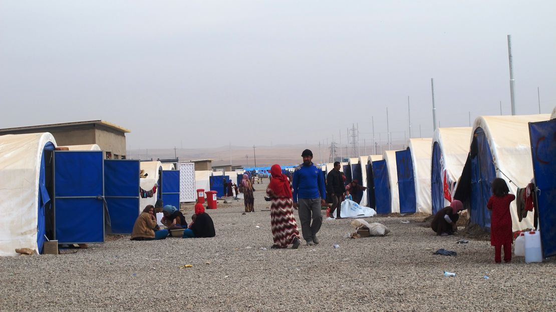 Mossoul un an après: une ville piégée par les mines et les bombes