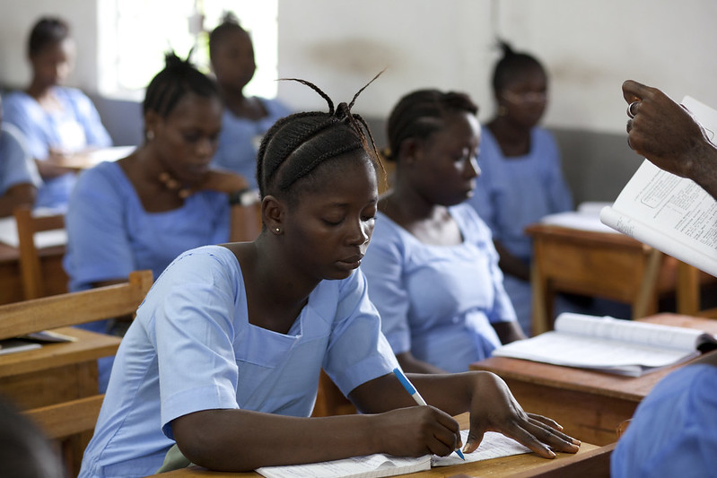 New report sounds the alarm on global shortage of 900 000 midwives