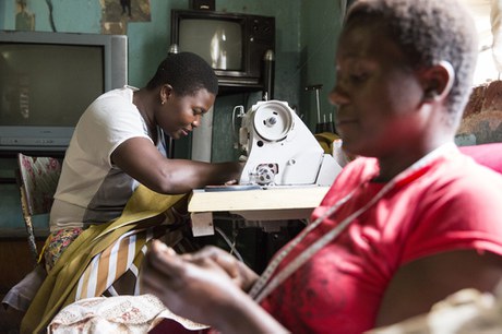 Jeunes, démunis et positifs au VIH: un compte-rendu du Zimbabwe